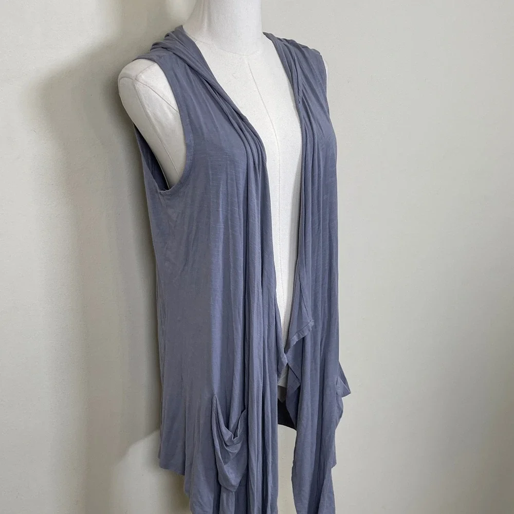LOGO‎ Lori Goldstein Hooded Vest Women M Blue Gray Sleeveless Open Front Draped
